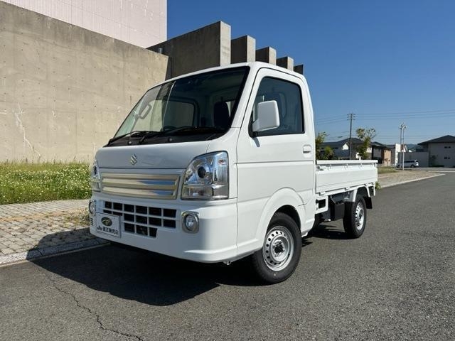 Review of the Suzuki Carry DA16T: Small truck, big potential