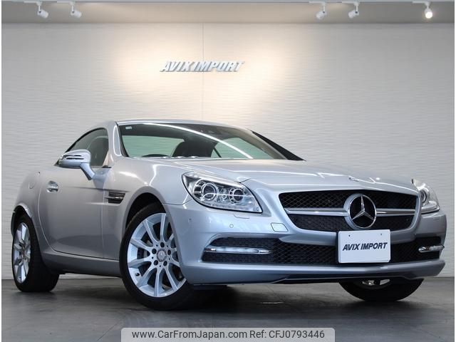 mercedes-benz slk-class 2012 quick_quick_172448_WDD1724482F050881 image 2