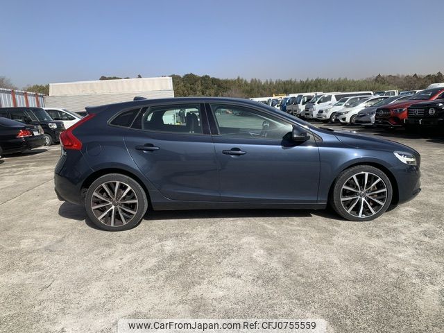 volvo v40 2018 NIKYO_TK84915 image 1