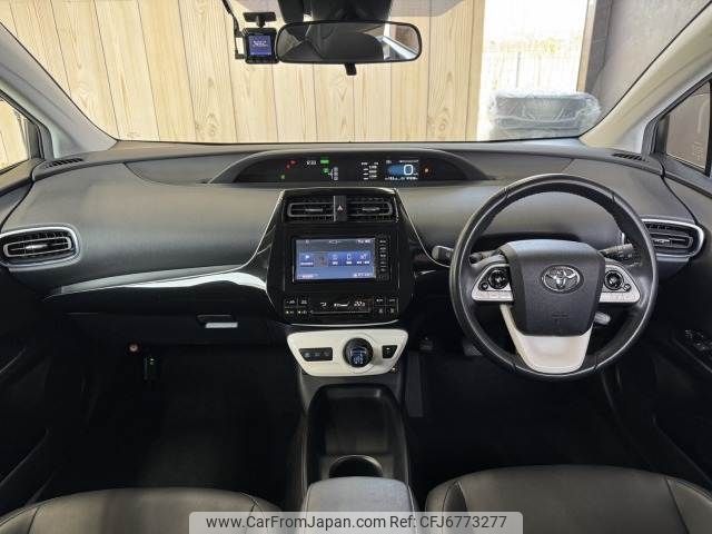 toyota prius 2017 -TOYOTA--Prius DAA-ZVW50--ZVW50-6100569---TOYOTA--Prius DAA-ZVW50--ZVW50-6100569- image 2