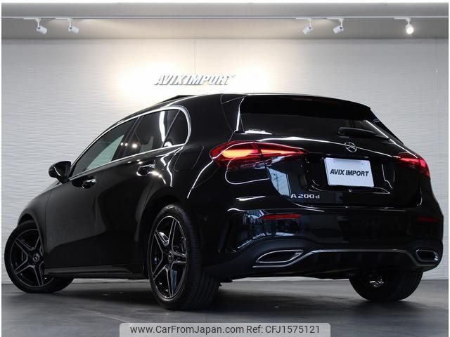 mercedes-benz a-class 2025 CFJ1575121 image 2