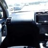 toyota land-cruiser-prado 2018 58B6E562-0091429-0725jc792-old image 18