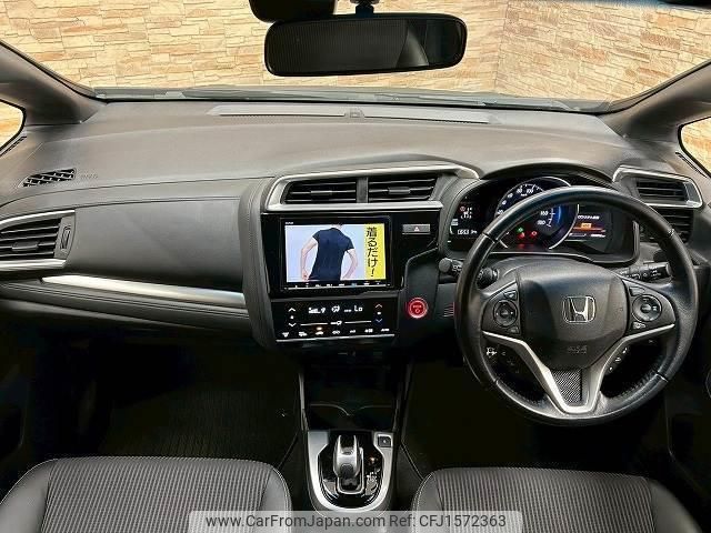 honda fit-hybrid 2018 CFJ1572363 image 2