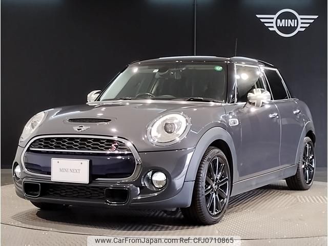 mini mini-others 2018 quick_quick_DBA-XS20_WMWXS720X02G71811 image 1