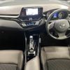 toyota c-hr 2017 quick_quick_DAA-ZYX10_ZYX10-2028450 image 2