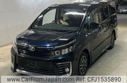 toyota voxy 2014 CFJ1535890
