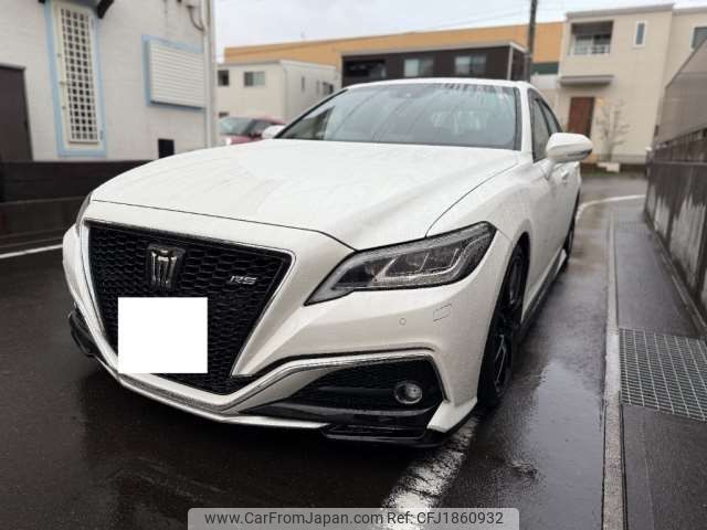 toyota crown 2018 CFJ1860932 image 1