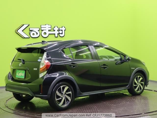 toyota aqua 2017 CFJ1773860 image 2