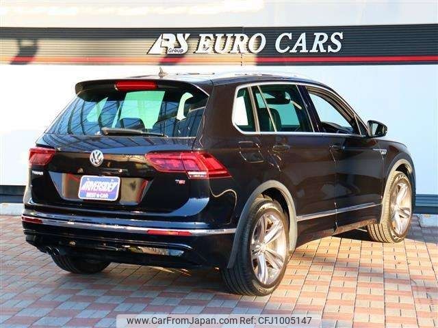 volkswagen tiguan 2017 -VOLKSWAGEN--VW Tiguan ABA-5NCZE--WVGZZZ5NZHW839806---VOLKSWAGEN--VW Tiguan ABA-5NCZE--WVGZZZ5NZHW839806- image 2