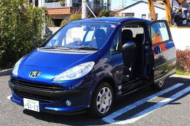 peugeot 1007 2006 170412221732 image 2