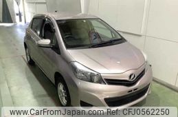 toyota vitz 2012 -TOYOTA--Vitz NSP135--2018194---TOYOTA--Vitz NSP135--2018194-