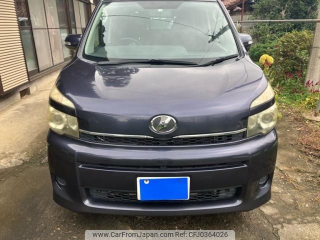 toyota voxy 2010 -TOYOTA--Voxy DBA-ZRR75G--ZRR75-0064697---TOYOTA--Voxy DBA-ZRR75G--ZRR75-0064697- image 1