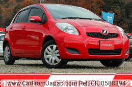 toyota vitz 2011 T10900