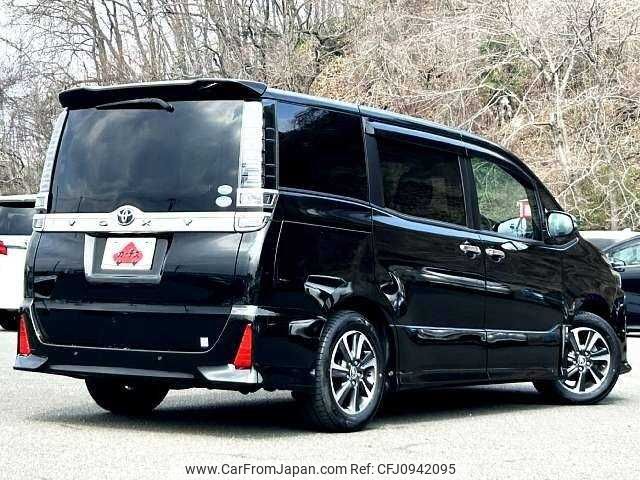 toyota voxy 2020 504928-928835 image 2