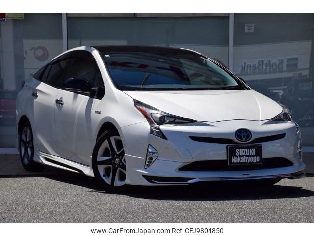 toyota prius 2018 quick_quick_DAA-ZVW50_ZVW50-8088098 image 1