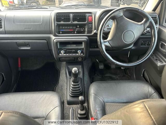 suzuki jimny 2004 GOO_JP_700040421030250621001 image 2