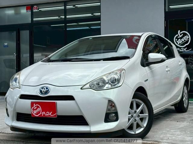 toyota aqua 2013 quick_quick_NHP10_NHP10-2181116 image 1