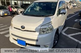 toyota voxy 2010 -TOYOTA--Voxy DBA-ZRR70W--ZRR70-0294467---TOYOTA--Voxy DBA-ZRR70W--ZRR70-0294467-