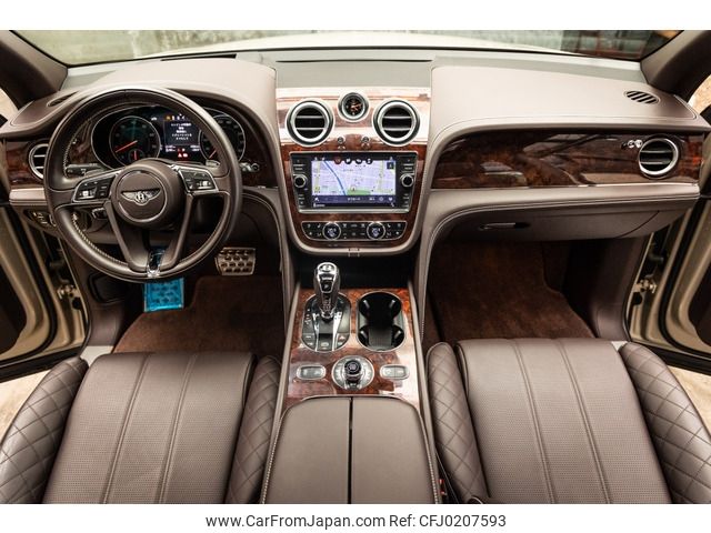 bentley bentayga 2016 -BENTLEY--ﾍﾞﾝﾄﾚｰﾍﾞﾝﾃｲｶﾞ ABA-BADDB--SJAAB14V1HC013412---BENTLEY--ﾍﾞﾝﾄﾚｰﾍﾞﾝﾃｲｶﾞ ABA-BADDB--SJAAB14V1HC013412- image 2