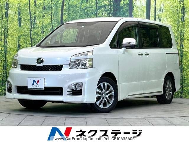 toyota voxy 2012 -TOYOTA--Voxy DBA-ZRR70W--ZRR70-0526106---TOYOTA--Voxy DBA-ZRR70W--ZRR70-0526106- image 1