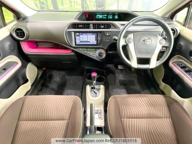 toyota aqua 2012 CFJ1803518 image 2