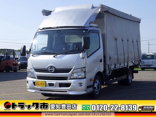 hino dutro 2017 GOO_NET_EXCHANGE_0206393A30250607W002 image 1