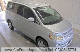 toyota noah 2004 -TOYOTA--Noah AZR65-0105523---TOYOTA--Noah AZR65-0105523-