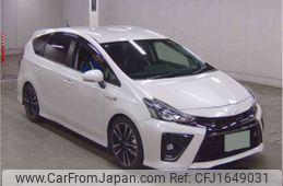 toyota prius-α 2018 CFJ1649031