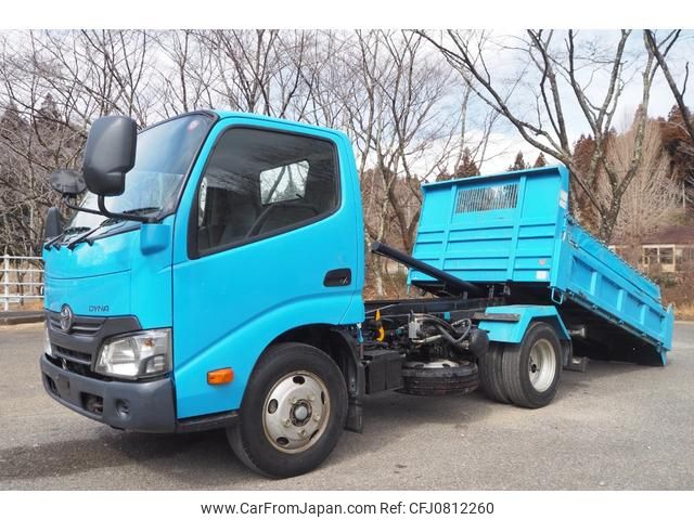 toyota dyna-truck 2017 GOO_NET_EXCHANGE_0403477A30250226W003 image 1