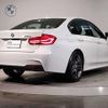 bmw 3-series 2017 quick_quick_LDA-8C20_WBA8C52000K724311 image 2