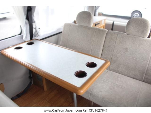 toyota hiace-van 2010 CFJ1627841 image 2