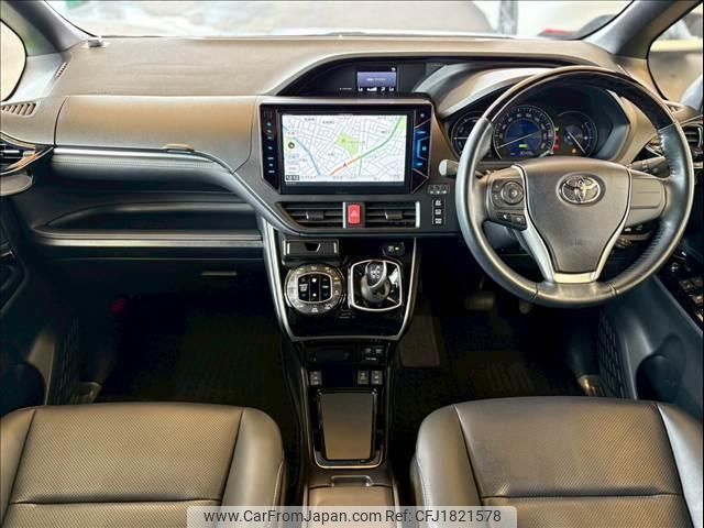 toyota esquire 2018 CFJ1821578 image 2