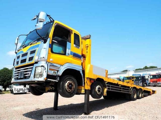 isuzu giga 2012 CFJ1491176 image 1