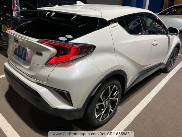 toyota c-hr 2017 CFJ1855883 image 2