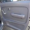toyota hilux 2004 GOO_NET_EXCHANGE_1010628A30250602W001 image 34