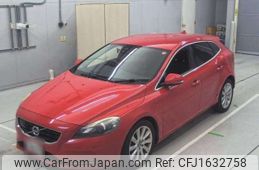 volvo v40 2014 CFJ1632758