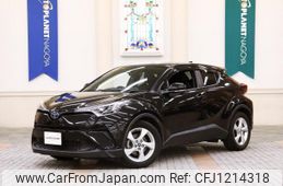 toyota c-hr 2018 quick_quick_DAA-ZYX10_ZYX10-2141537