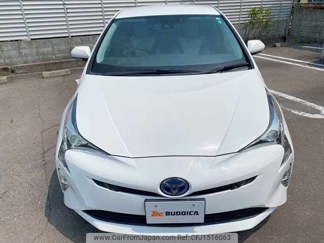 toyota prius 2018 CFJ1516063 image 2