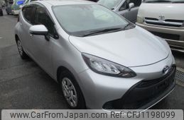 toyota aqua 2022 quick_quick_6AA-MXPK11_MXPK11-2047245