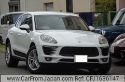 porsche macan 2015 CFJ1636147