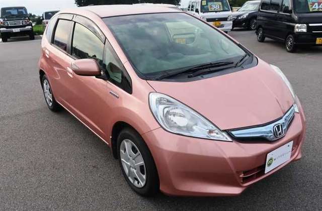 honda fit-hybrid 2013 180901181013 image 1