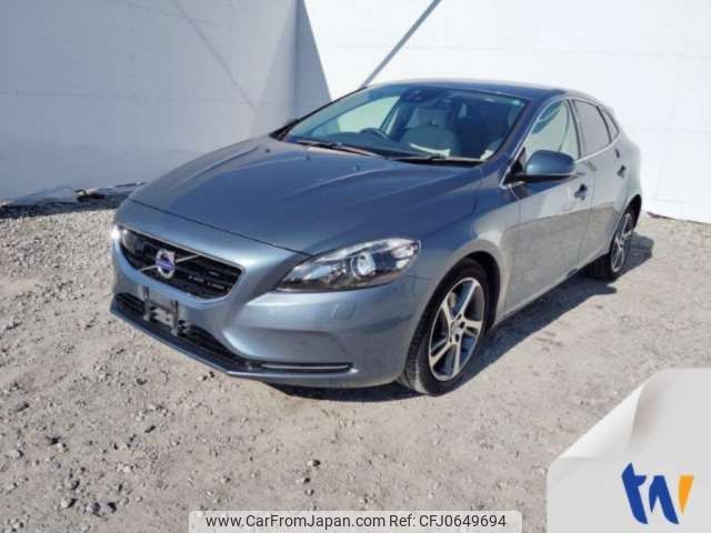 volvo v40 2014 -VOLVO--Volvo V40 DBA-MB4164T--YV1MV485BE2145647---VOLVO--Volvo V40 DBA-MB4164T--YV1MV485BE2145647- image 1