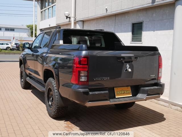 mitsubishi triton 2025 GOO_NET_EXCHANGE_0903812A20250504G002 image 2