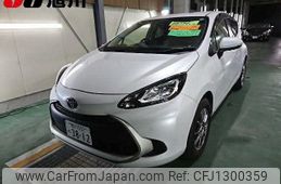 toyota aqua 2022 CFJ1300359