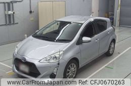 toyota aqua 2015 -TOYOTA--AQUA NHP10-6375900---TOYOTA--AQUA NHP10-6375900-