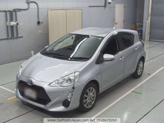 toyota aqua 2015 -TOYOTA--AQUA NHP10-6375900---TOYOTA--AQUA NHP10-6375900- image 1