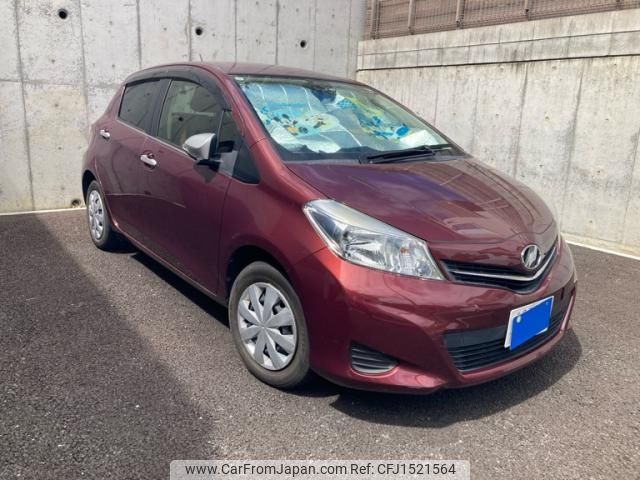 toyota vitz 2013 CFJ1521564 image 2