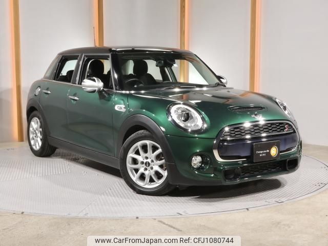 mini mini-others 2016 quick_quick_XS20_WMWXS720702C49334 image 1