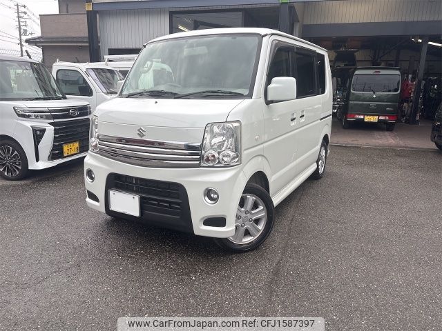 suzuki every-wagon 2013 CFJ1587397 image 1