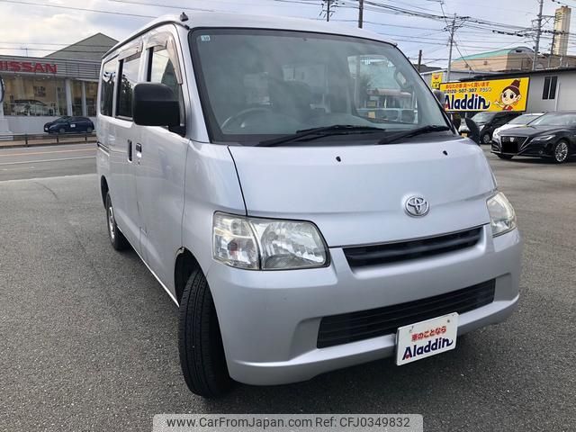 toyota townace-van 2015 GOO_JP_700080241230241020002 image 2